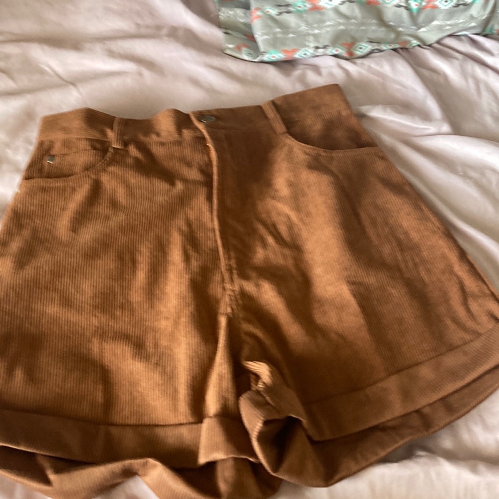 corduroy shorts!!